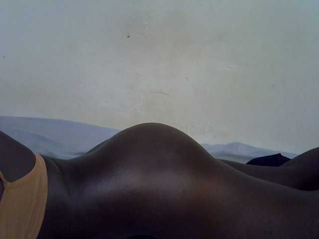 African-qeen1 live cam on BongaCams