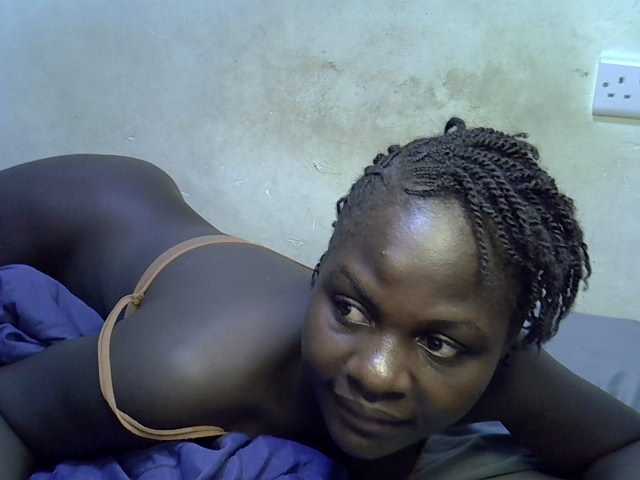 African-qeen1 live cam on BongaCams