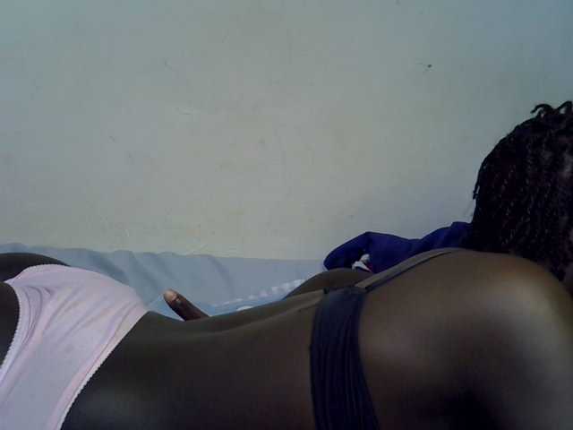African-qeen1 live cam on BongaCams