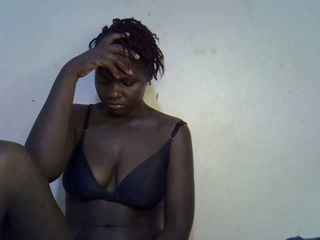 African-qeen1 live cam on BongaCams