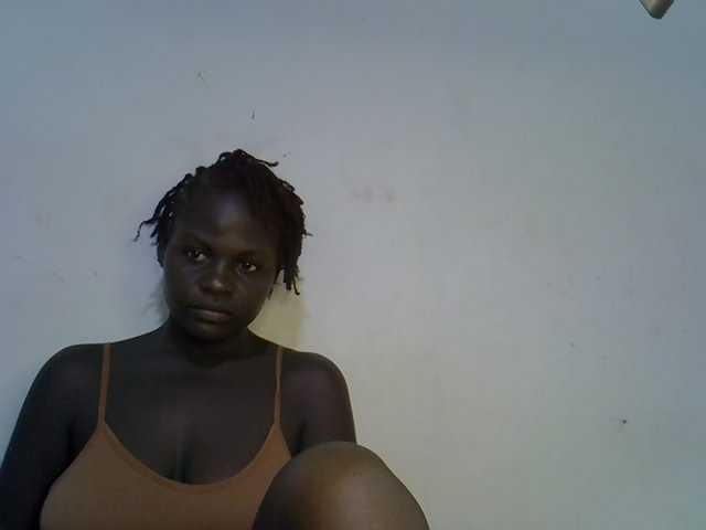 African-qeen1 live cam on BongaCams