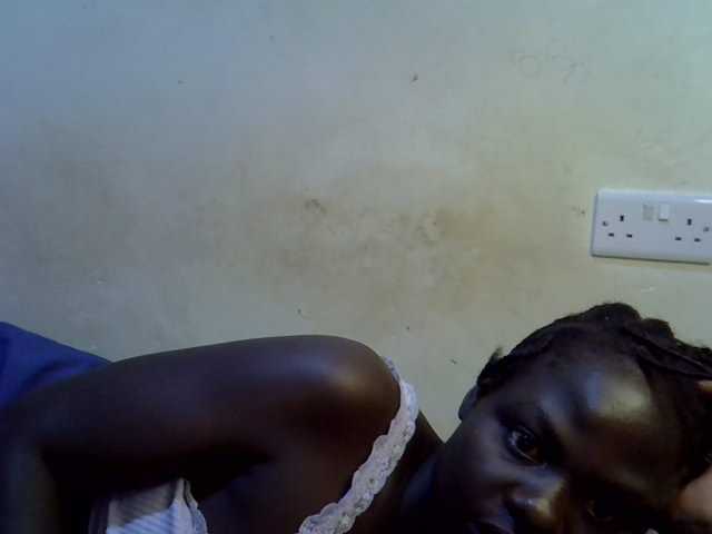African-qeen1 live cam preview