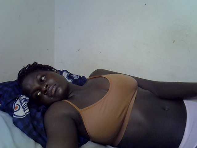 African-qeen1 live cam on BongaCams
