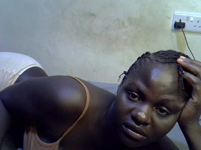 African-qeen1 live cam on BongaCams