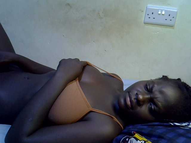 African-qeen1 live cam on BongaCams