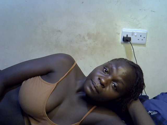 African-qeen1 live cam on BongaCams