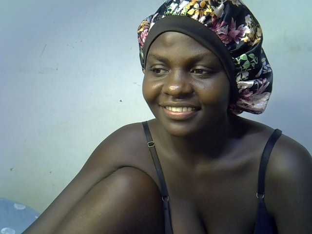 African-qeen1 live cam on BongaCams