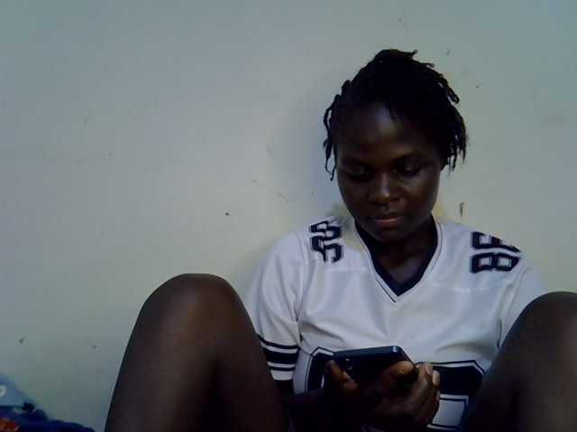 African-qeen1 live cam on BongaCams