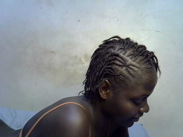 African-qeen1 live cam on BongaCams