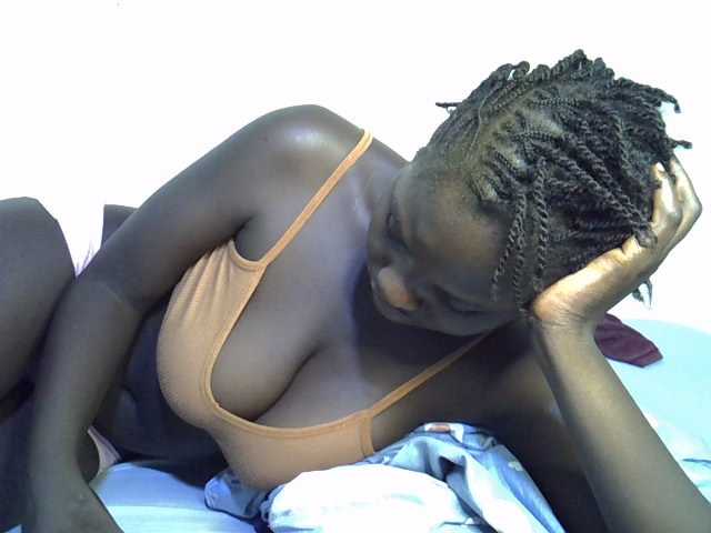 African-qeen1, live now on BongaCams