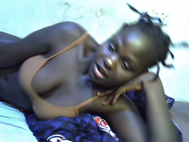 African-qeen1 live cam on BongaCams