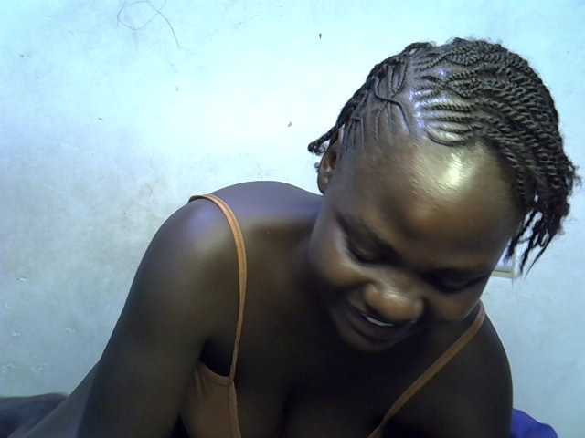 African-qeen1 live cam on BongaCams