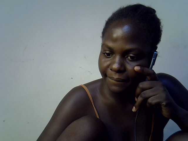 African-qeen1 live cam on BongaCams