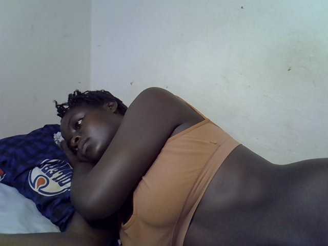 African-qeen1 live cam on BongaCams