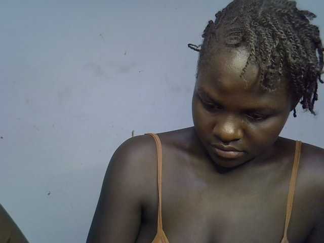 African-qeen1 live cam on BongaCams