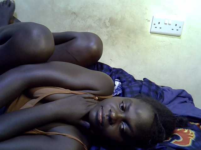 African-qeen1 live cam on BongaCams