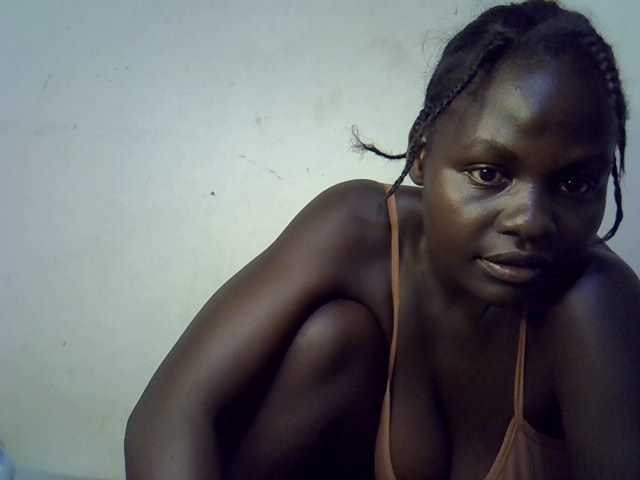 African-qeen1 live cam on BongaCams