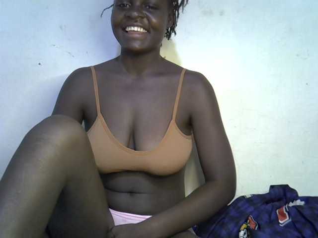 African-qeen1 live cam on BongaCams