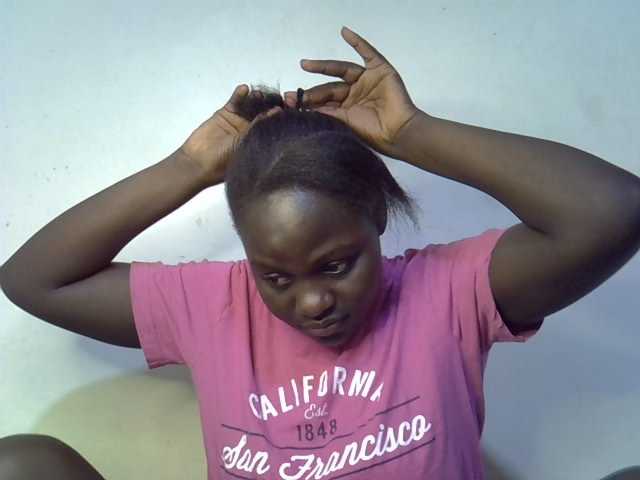 African-qeen1 live cam on BongaCams