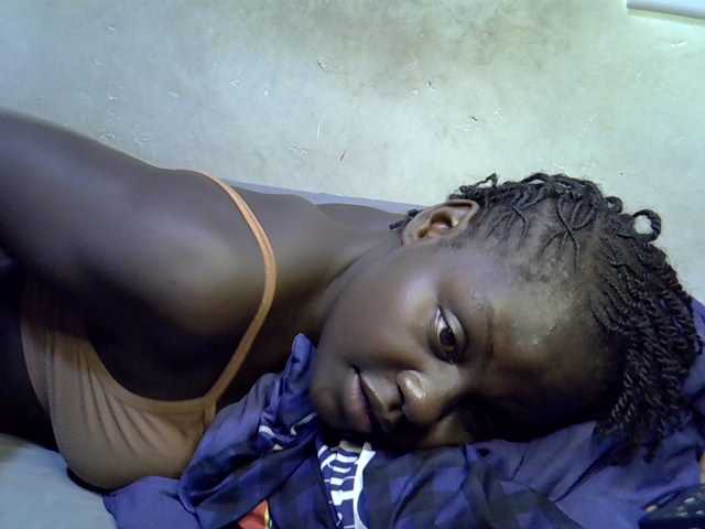 African-qeen1 live cam on BongaCams