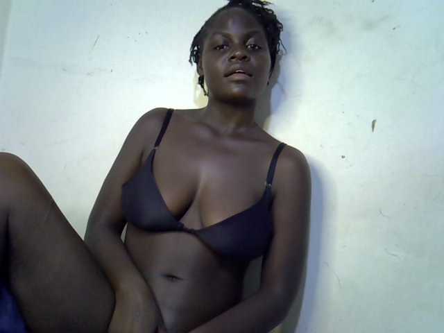 African-qeen1 live cam on BongaCams
