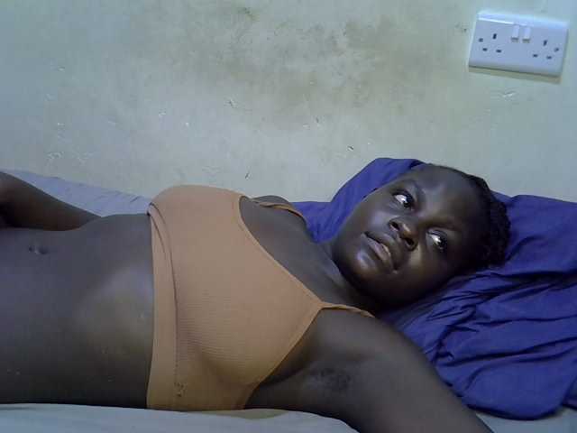 African-qeen1 live cam on BongaCams
