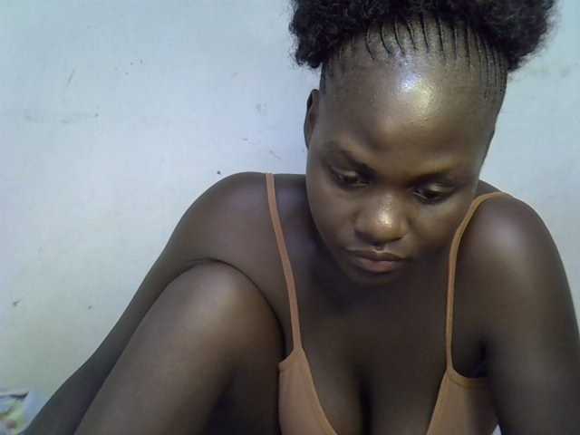 African-qeen1