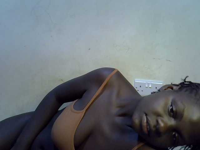 African-qeen1 live cam on BongaCams