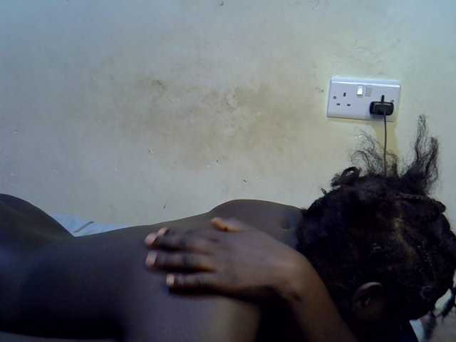 African-qeen1 live cam on BongaCams