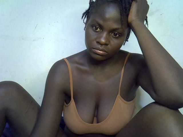 African-qeen1 live cam on BongaCams