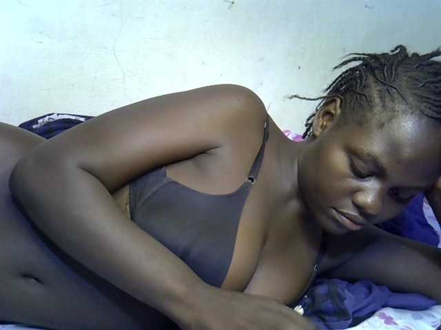 African-qeen1, live now on BongaCams