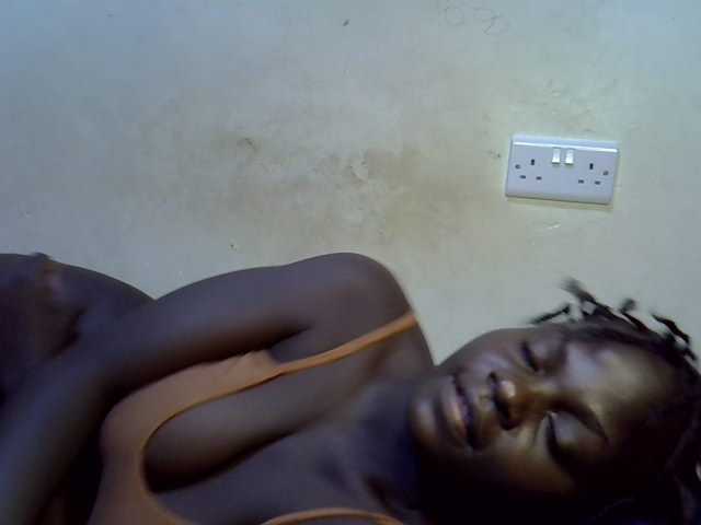 African-qeen1 live cam on BongaCams