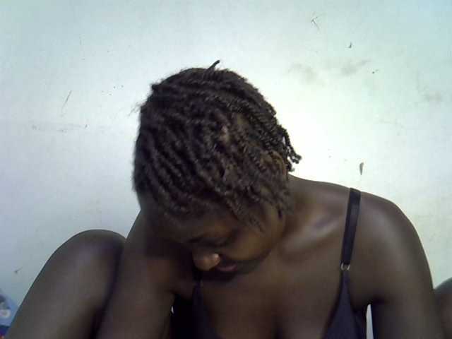 African-qeen1 live cam on BongaCams