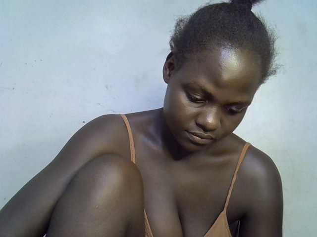 African-qeen1 live cam on BongaCams