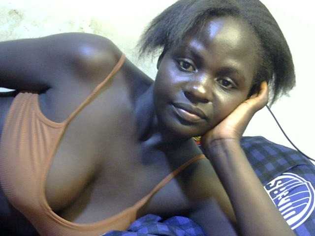 African-qeen1 live cam on BongaCams