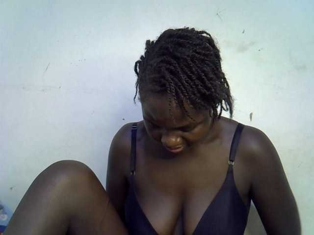 African-qeen1 live cam on BongaCams