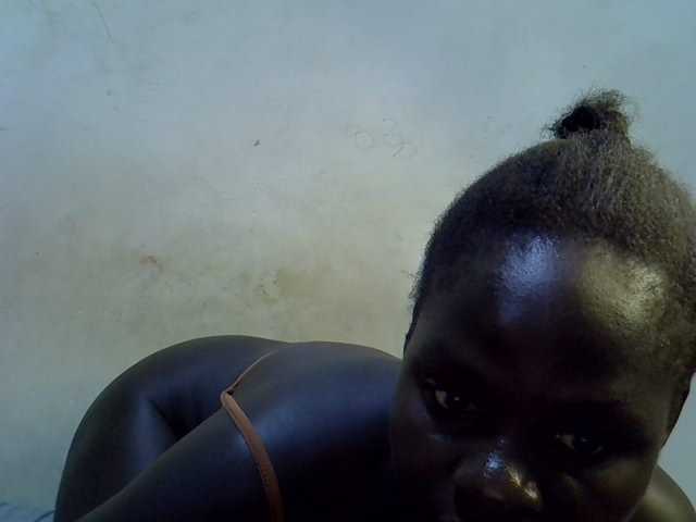 African-qeen1 live cam on BongaCams