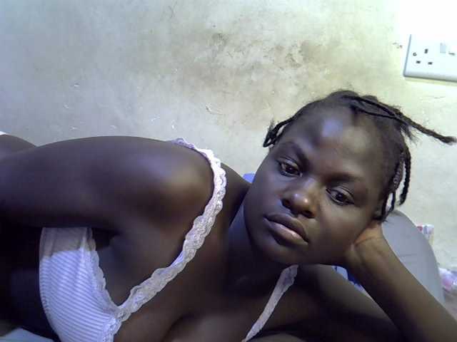 African-qeen1 live cam on BongaCams