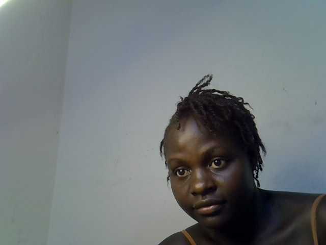 African-qeen1 live cam on BongaCams