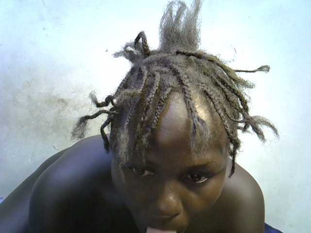 African-qeen1