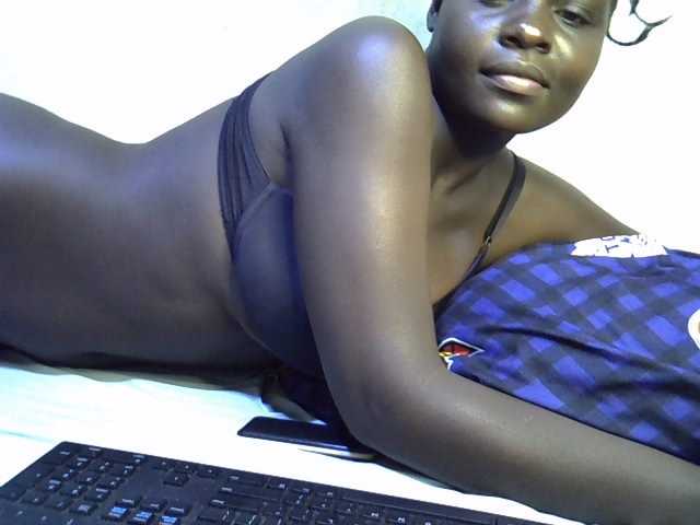 African-qeen1 live cam on BongaCams