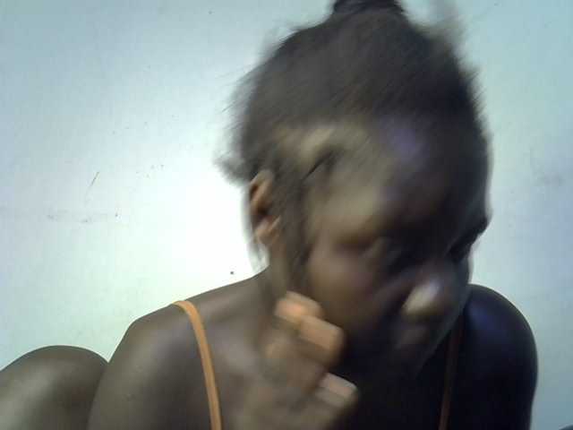 African-qeen1 live cam on BongaCams