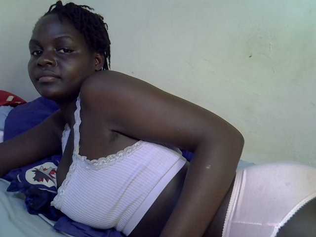 African-qeen1, en vivo ahora en BongaCams