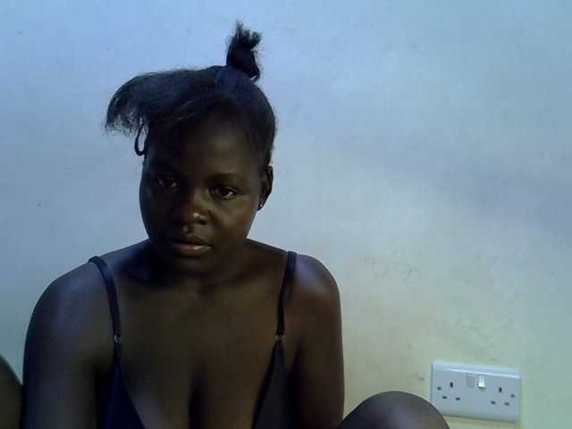 African-qeen1 live cam on BongaCams