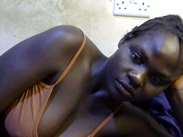 African-qeen1 live cam on BongaCams