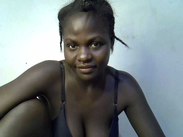 African-qeen1 live cam on BongaCams
