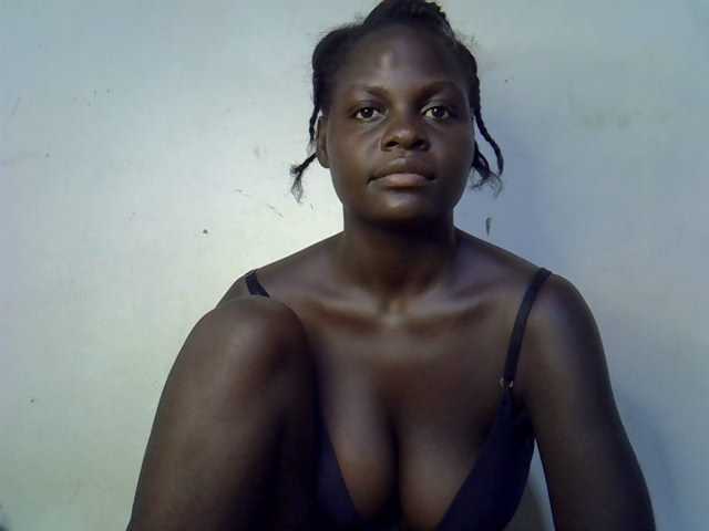 African-qeen1 live cam on BongaCams