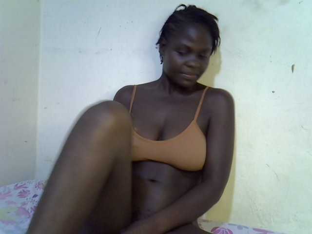 African-qeen1 live cam on BongaCams
