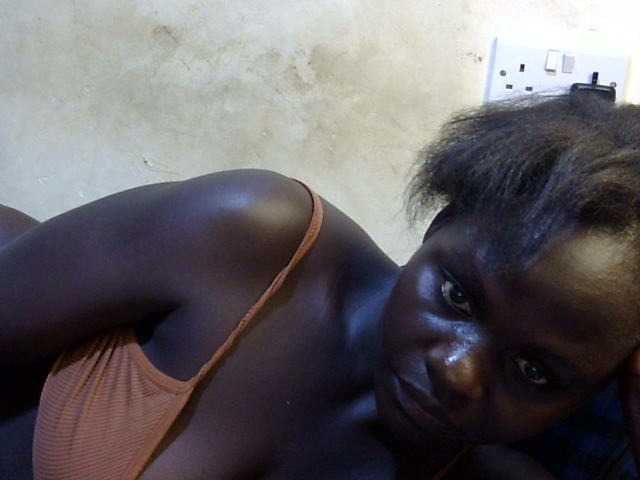African-qeen1 live cam on BongaCams