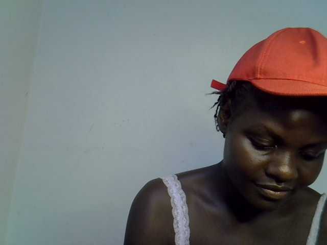 African-qeen1 live cam on BongaCams
